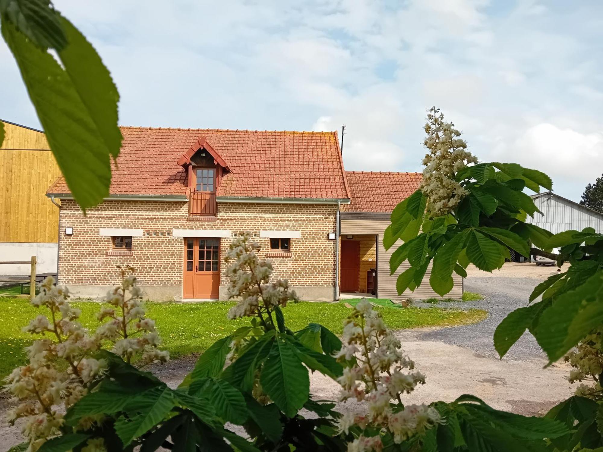 Gite Ferme Du Marronnier Derchigny Dış mekan fotoğraf